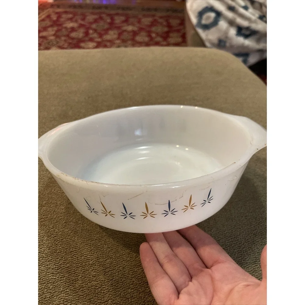 VINTAGE ANCHOR HOCKING FIRE KING CASSEROLE DISH 1.5 QT 437 Starburst (TD)